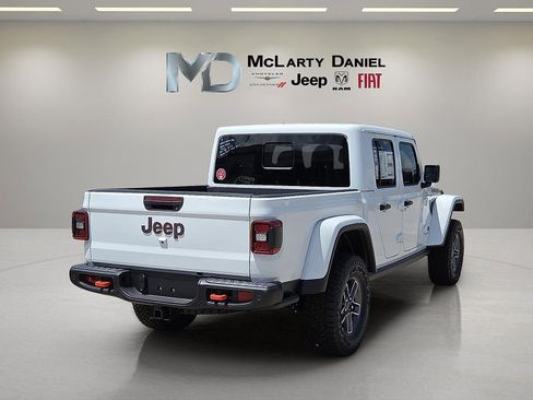 New 2025 Jeep Gladiator Mojave image 5