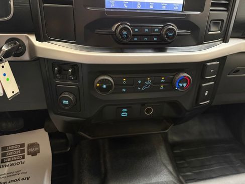 Used 2021 Ford F150 XL w/ Trailer Tow Package image 17