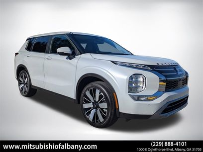 New 2025 Mitsubishi Outlander SE