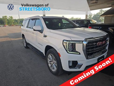 Used 2022 GMC Yukon XL SLT w/ SLT Premium Package AWD/4WD image 1