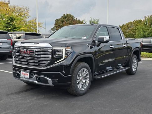 New 2026 GMC Sierra 1500 Denali w/ Denali Carbonpro Edition image 4
