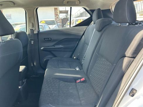Used 2022 Nissan Kicks S FWD image 20