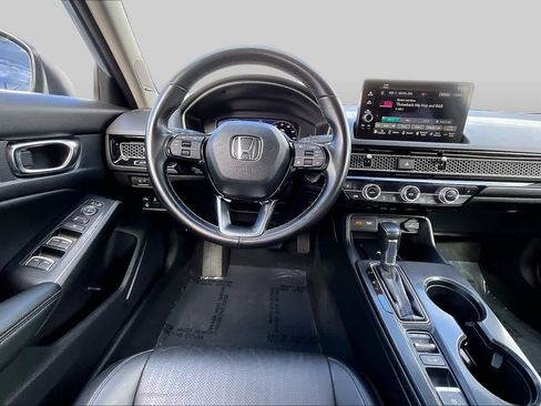 Used 2022 Honda Civic Touring image 5