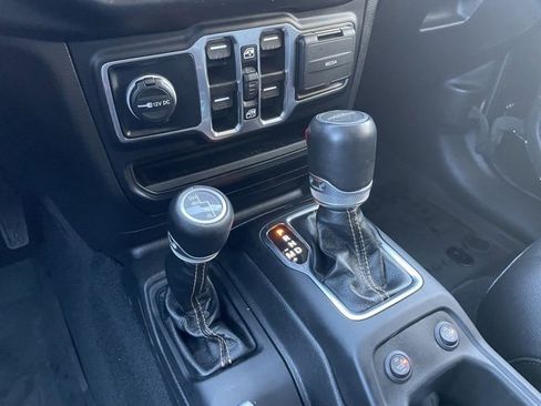 Used 2023 Jeep Gladiator Overland image 21