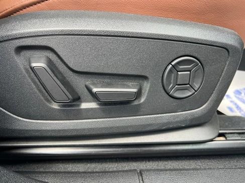 Used 2025 Audi Q3 2.0T Premium AWD/4WD image 34
