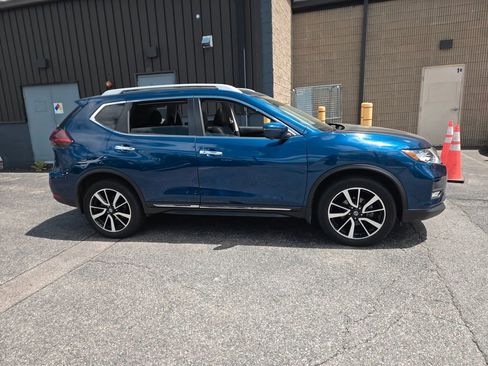 Used 2020 Nissan Rogue SL w/ Premium Package AWD/4WD image 3