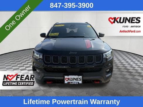 Used 2024 Jeep Compass Trailhawk image 2