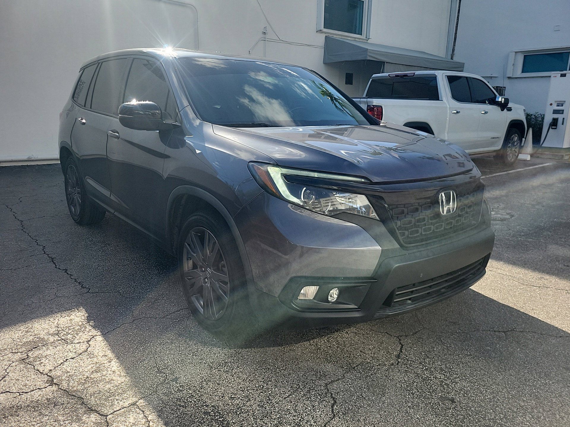 Used 2021 Honda Passport EX-L image 3