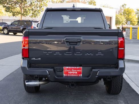 Used 2025 Toyota Tacoma SR5 image 6