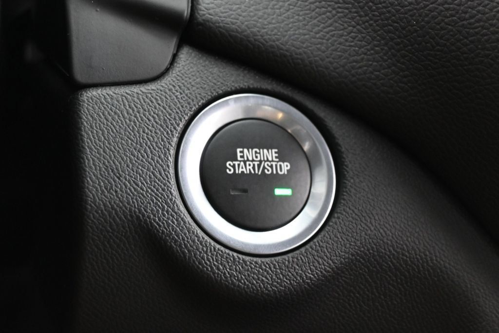 Used 2024 Chevrolet Equinox LT FWD image 23