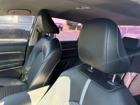Certified 2020 Toyota Camry SE w/ Carpet Mat Package FWD image 7