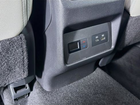 Used 2023 Nissan Rogue SL w/ SL Premium Package FWD image 28