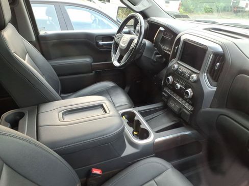 Used 2022 GMC Sierra 1500 SLT w/ SLT Premium Plus Package AWD/4WD image 4