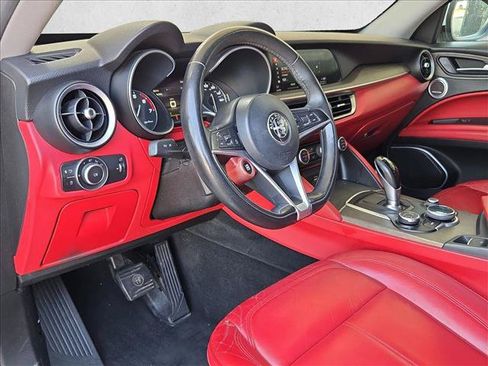 Used 2019 Alfa Romeo Stelvio Ti AWD/4WD image 10