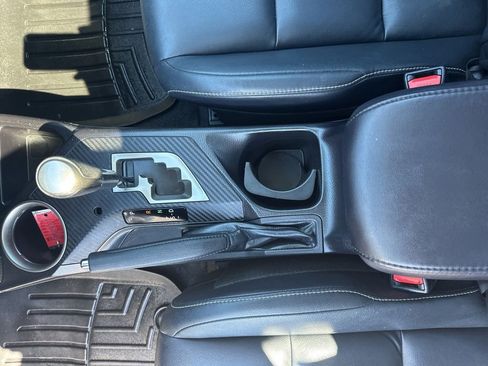 Used 2013 Toyota RAV4 Limited image 35