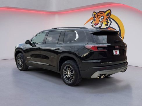 Used 2025 GMC Acadia Elevation image 7