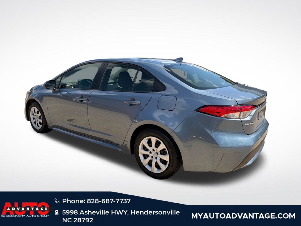 Used 2022 Toyota Corolla LE FWD image 5