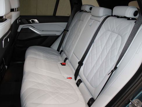 Used 2026 BMW X5 xDrive40i image 19