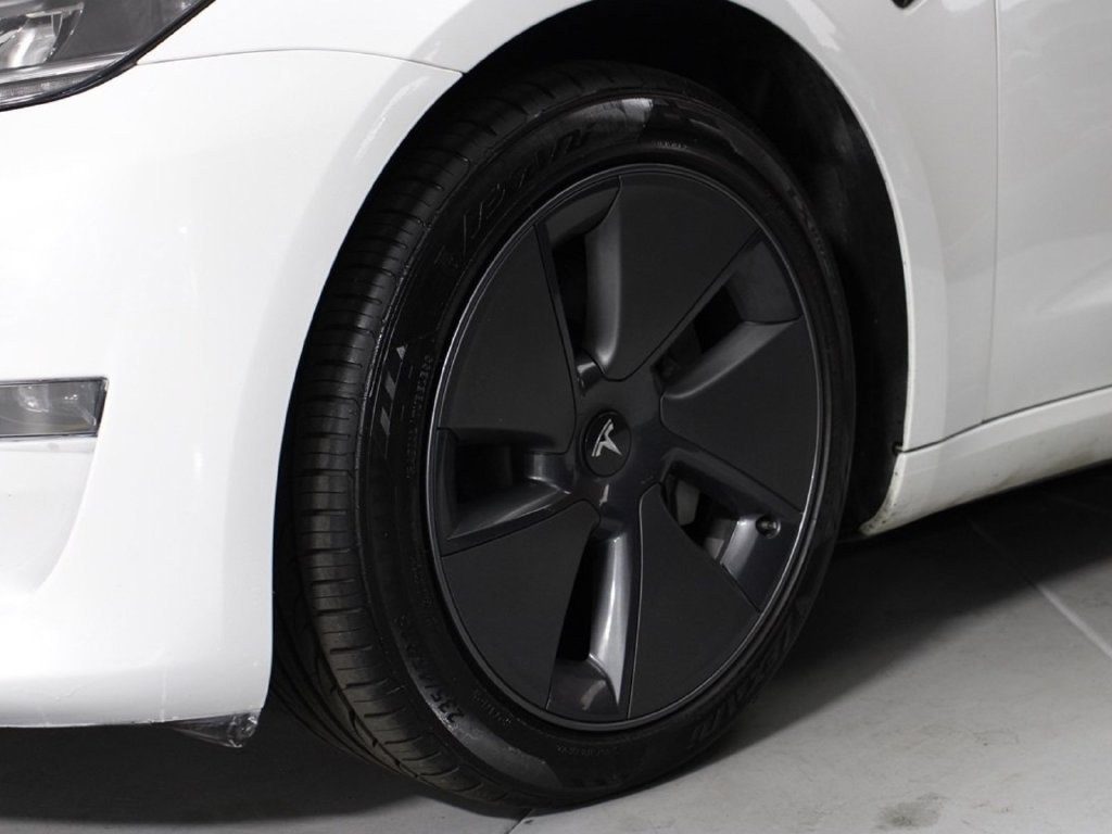 Used 2023 Tesla Model 3 Long Range AWD/4WD image 4