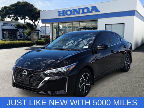 Used 2025 Nissan Sentra SV FWD image 1