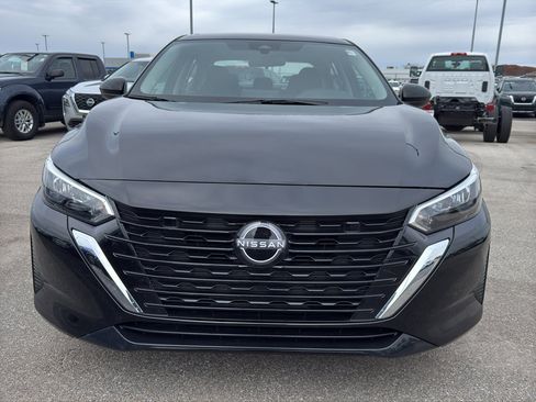 Certified 2024 Nissan Sentra SV image 3