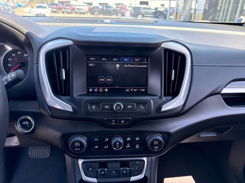 Used 2023 GMC Terrain SLE w/ Driver Convenience Package AWD/4WD image 17
