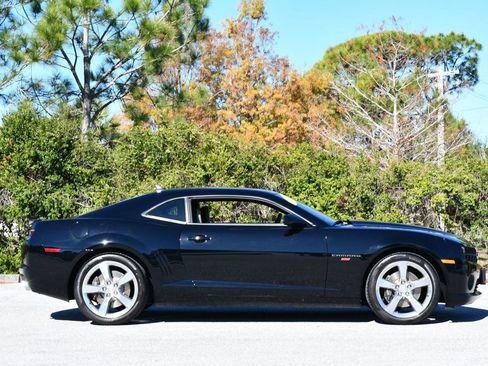 Used 2010 Chevrolet Camaro SS w/ RS Package image 7