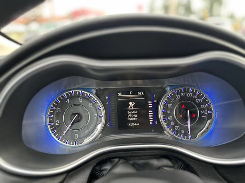 Used 2015 Chrysler 200 Limited image 15