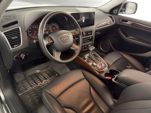 Used 2016 Audi Q5 2.0T Premium Plus w/ Technology Package AWD/4WD image 4