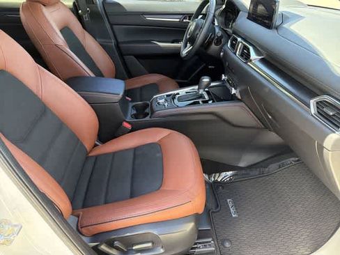 Used 2025 MAZDA CX-5 Carbon Edition image 19