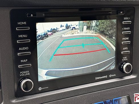 Used 2018 Toyota Sienna XLE Premium image 29