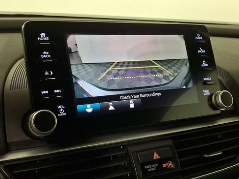 Used 2019 Honda Accord Sport image 4