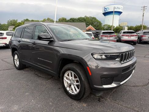 Used 2023 Jeep Grand Cherokee L Laredo w/ Luxury Tech Group I AWD/4WD image 4