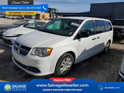 Used 2019 Dodge Grand Caravan SE w/ UConnect Hands-Free Group