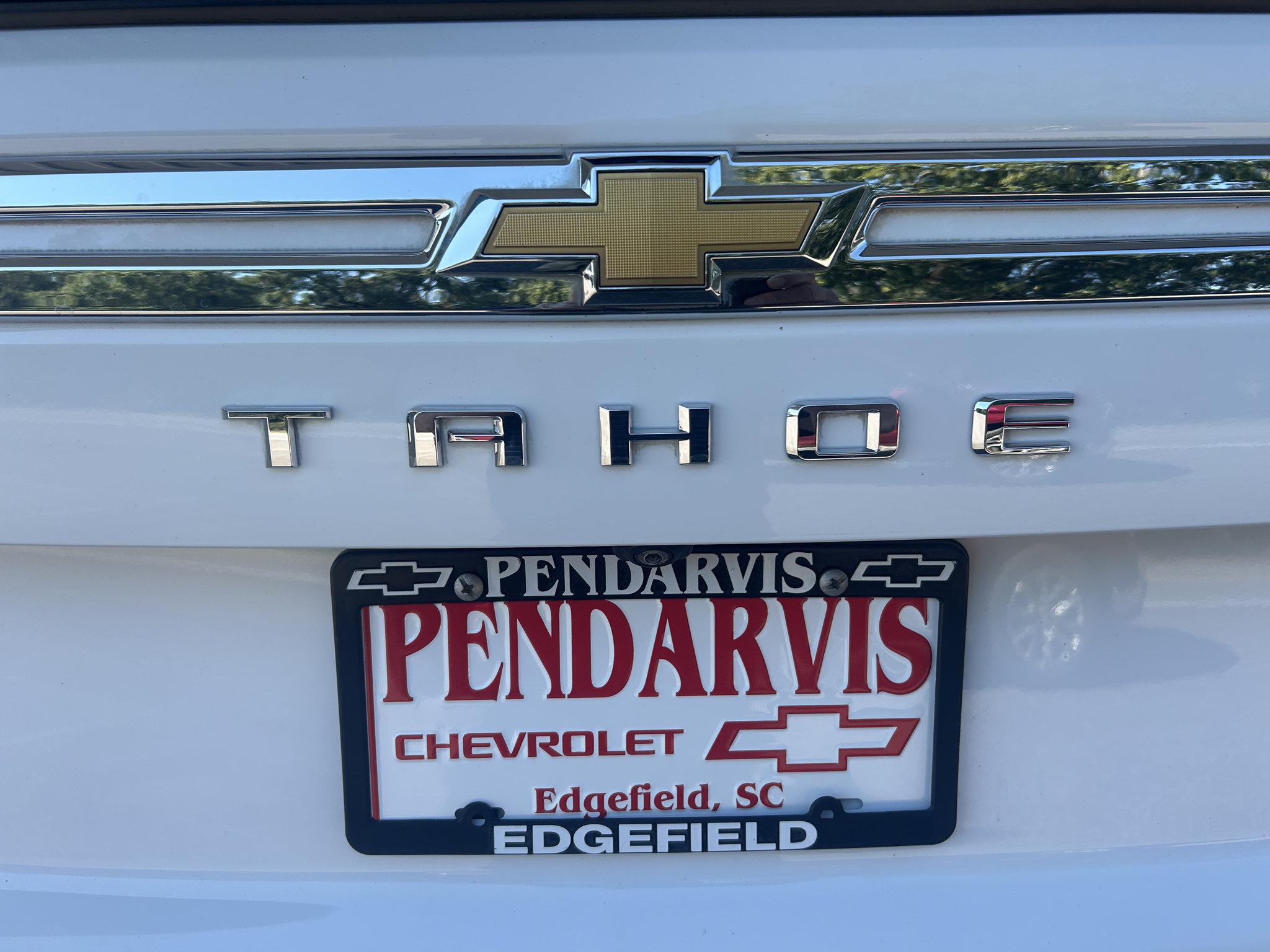 Used 2022 Chevrolet Tahoe LT w/ Luxury Package RWD image 4