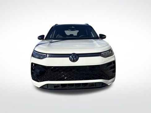 New 2026 Volkswagen Tiguan SE R-Line AWD/4WD image 8