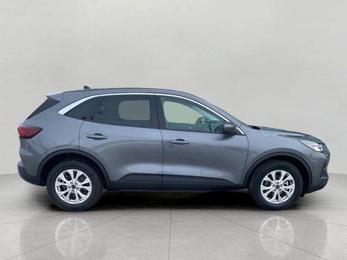 Used 2023 Ford Escape Active w/ Tech Pack #2 image 32