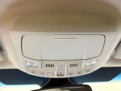 Used 2020 Ford Edge SEL w/ Convenience Package image 32