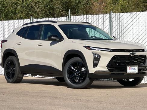 New 2026 Chevrolet Trax RS w/ Driver Confidence Package image 2