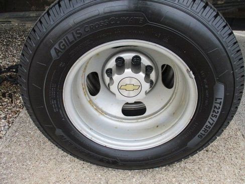 Used 2020 Chevrolet Express 4500 w/ Power Convenience Package image 22