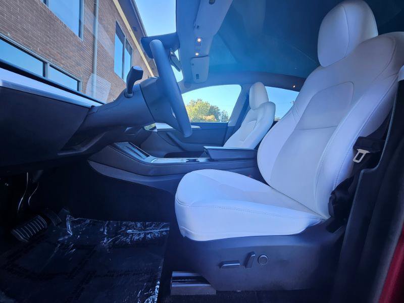 Used 2023 Tesla Model Y Long Range AWD/4WD image 37