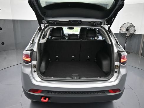 Used 2022 Jeep Compass Trailhawk w/ Trailhawk Elite Group image 40