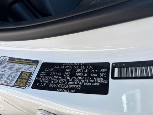 Used 2025 Kia K4 FWD image 14