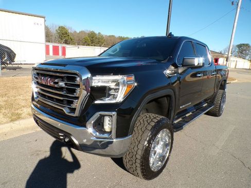 Used 2019 GMC Sierra 1500 SLT w/ SLT Premium Plus Package image 2