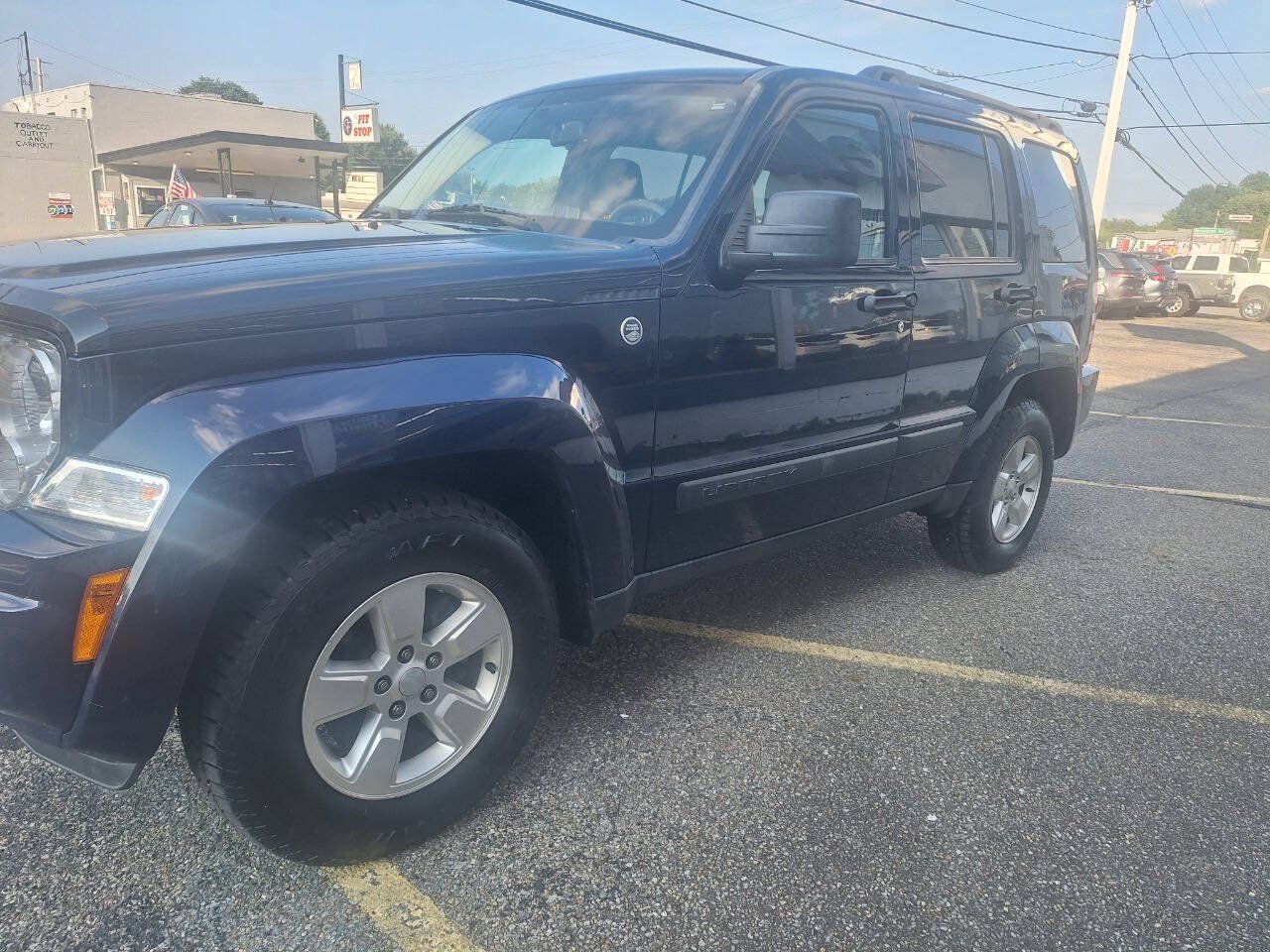 Used 2012 Jeep Liberty Sport w/ Popular Equipment Group AWD/4WD image 4