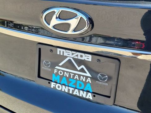 Used 2019 Hyundai Santa Fe SEL FWD image 29