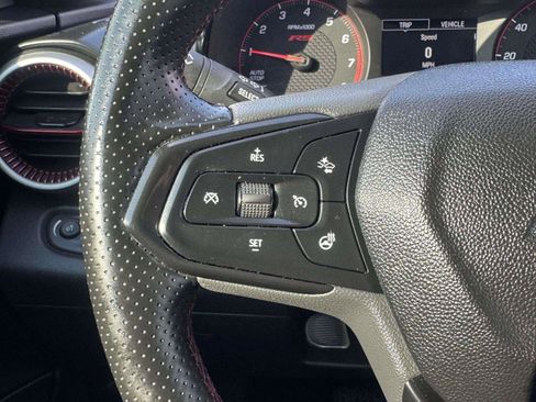 Used 2024 Chevrolet Trax RS w/ Sunroof Package FWD image 26