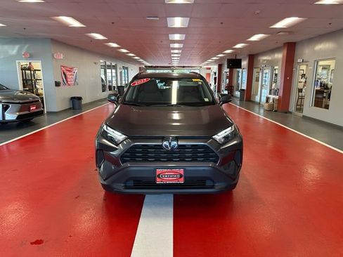 Certified 2025 Toyota RAV4 XLE w/ Convenience Package AWD/4WD image 8