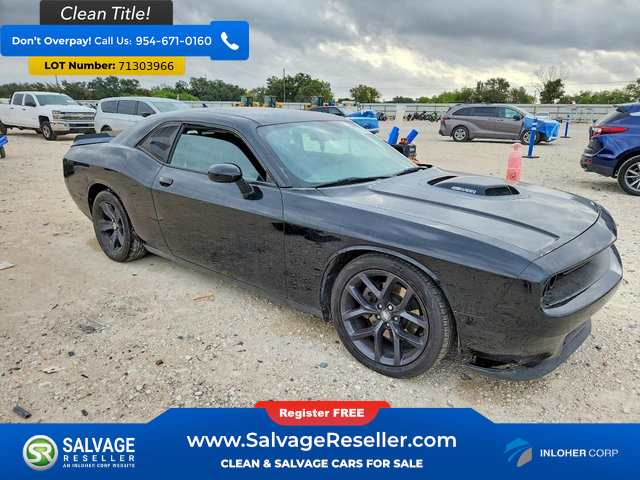 Used 2016 Dodge Challenger R/T RWD image 5