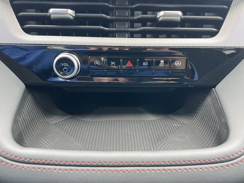 New 2026 Ford Explorer Active image 7